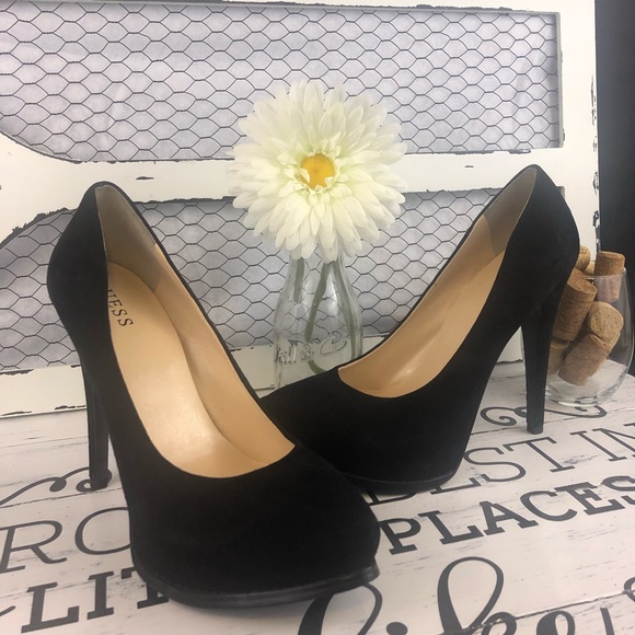 guess black suede heels
